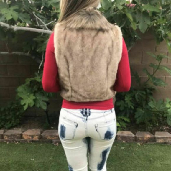 Bebe Faux Fur Vest Jacket Size Medium M Light Brow - Picture 5 of 12